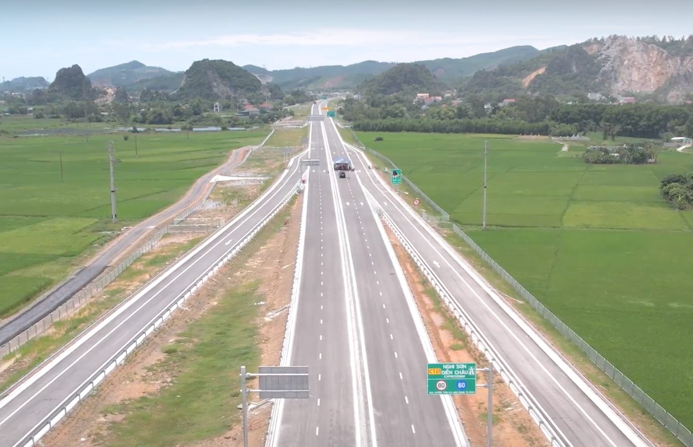 Lùm xùm kết quả đấu thầu lắp đặt hệ thống giao thông thông minh cao tốc quốc lộ 45- Nghi Sơn