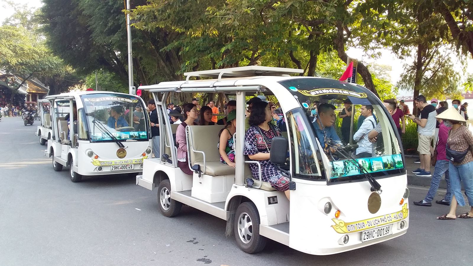 Địa phương vẫn loay hoay với xe điện 4 bánh chở khách du lịch