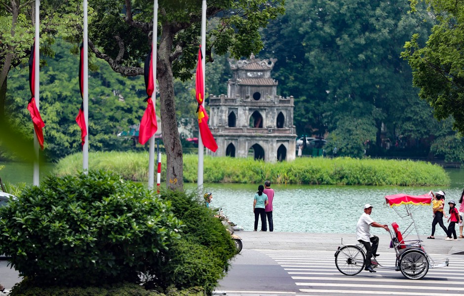 Thời tiết ngày 2-5: Bắc bộ kết thúc mưa, chuyển nắng nhẹ