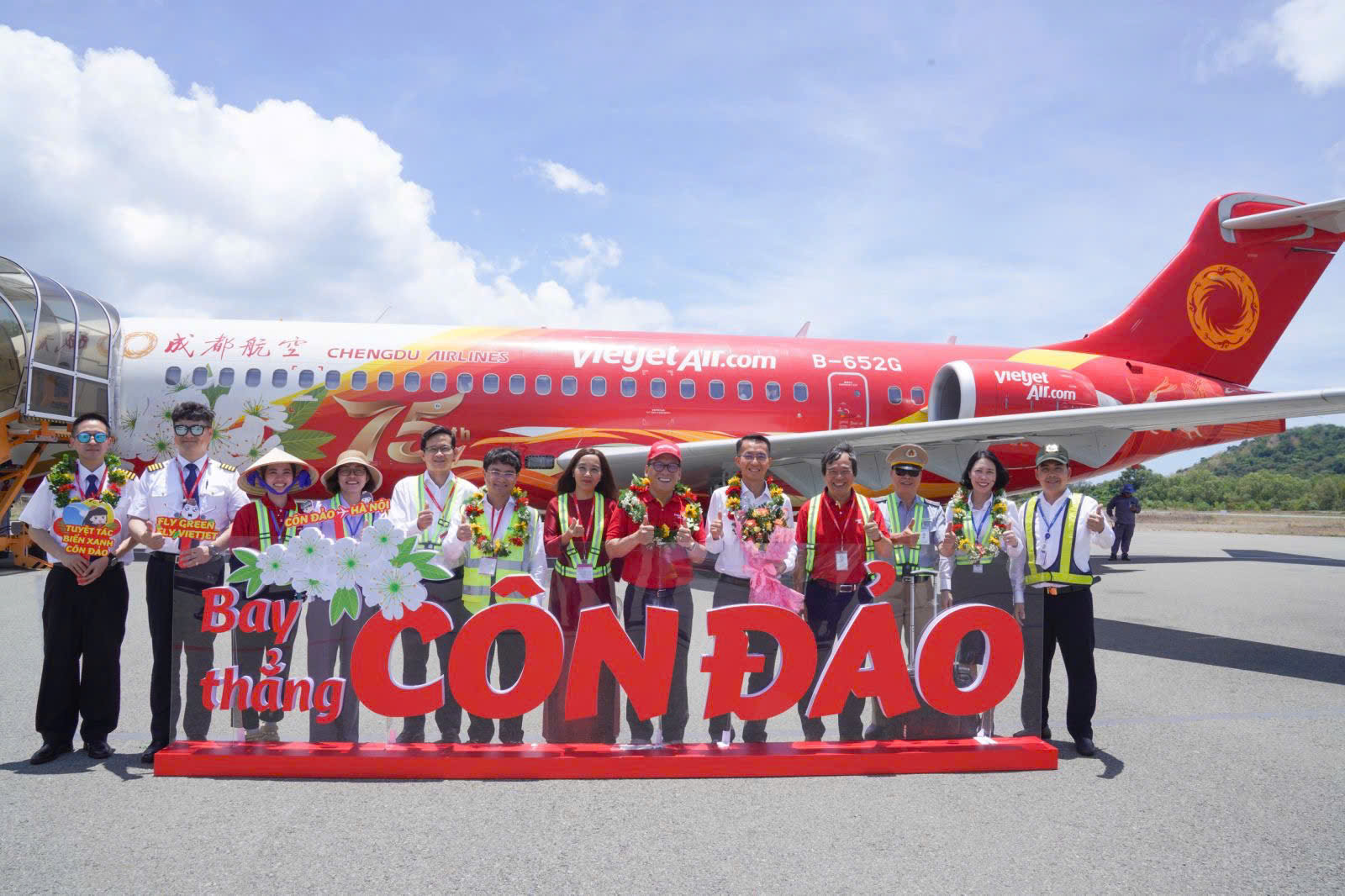 Vietjet Air mở đường bay thẳng Hà Nội- Côn Đảo