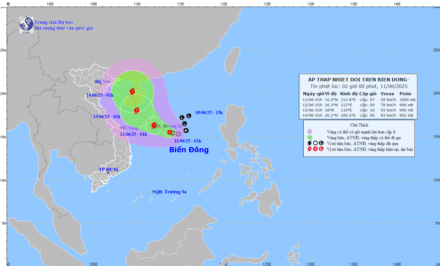 Dự báo hôm nay áp thấp mạnh lên thành bão, Trung bộ có thể mưa cực lớn đến 450mm
