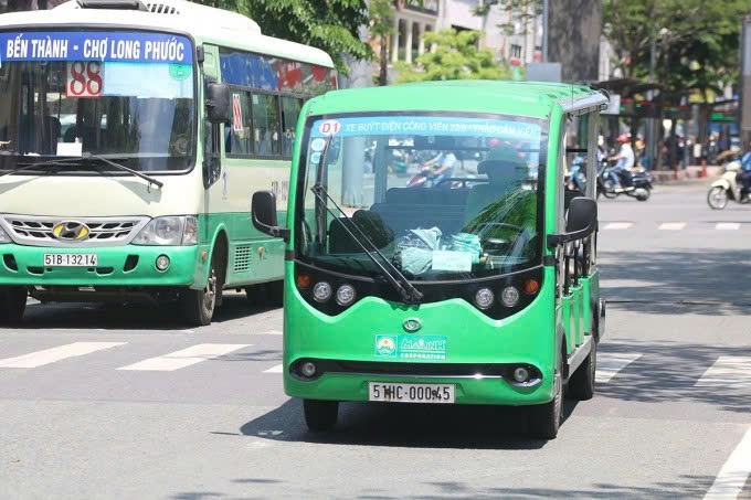Hà Nội sẽ đưa buýt mini chạy trong vành 1 khi cấm xe máy xăng