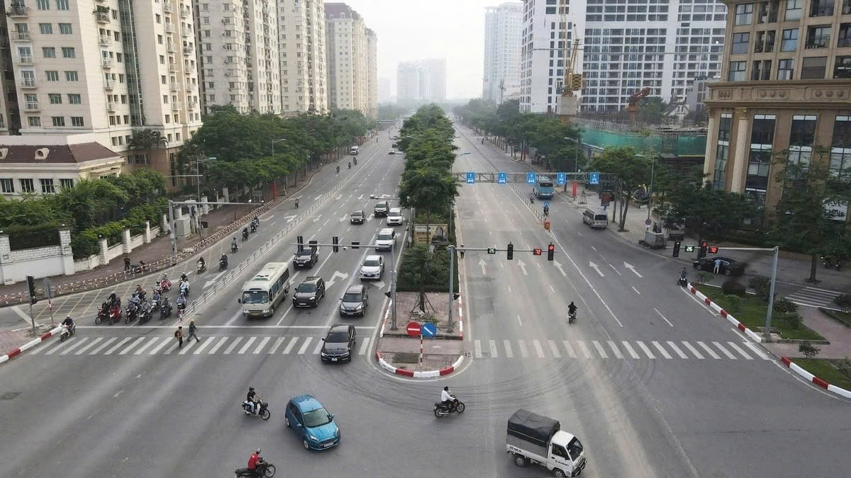Điều chỉnh giao thông đường Nguyễn Hoàng Tôn để thi công chống ngập