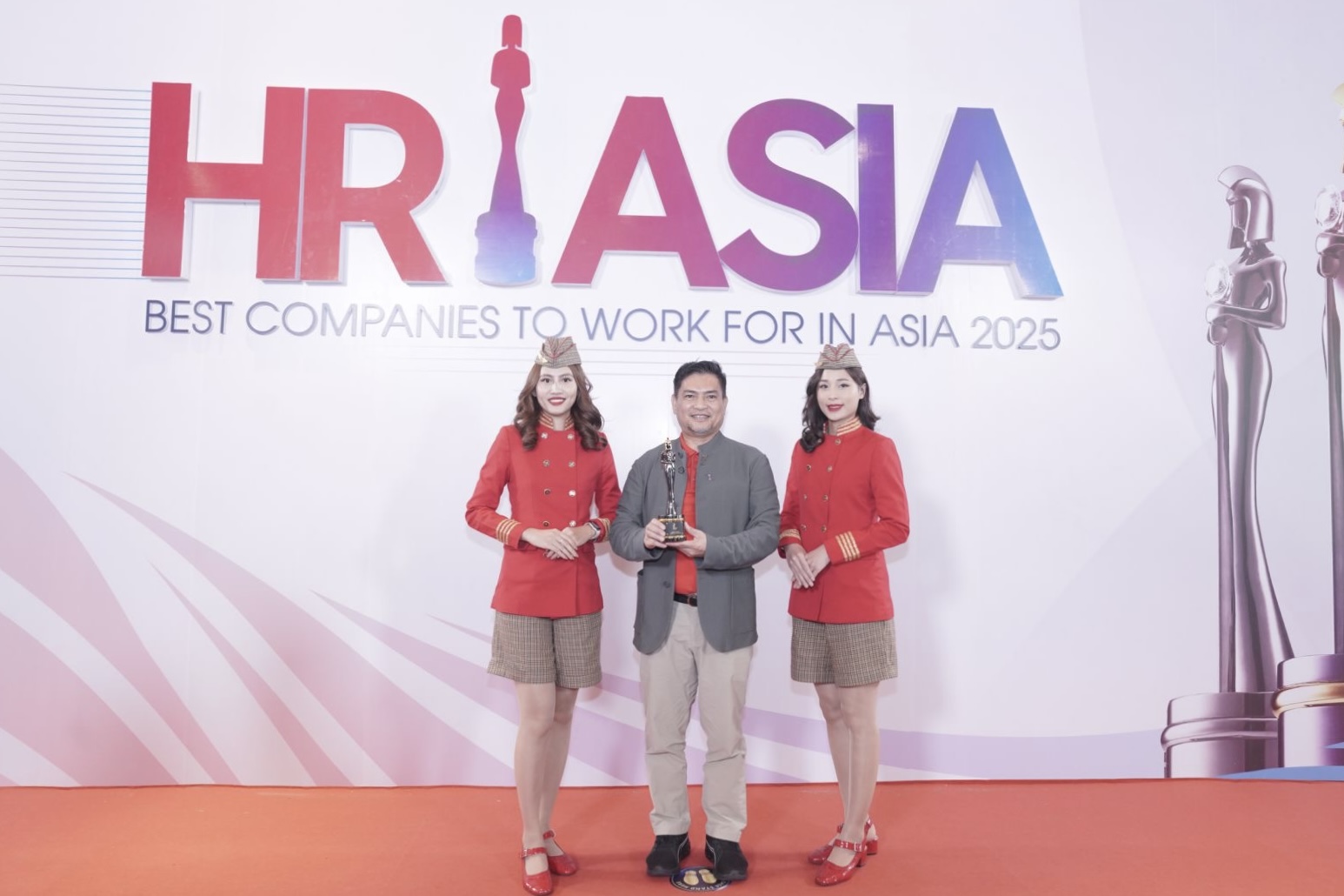 Vietjet lần thứ năm liên tiếp được vinh danh “Nơi làm việc tốt nhất châu Á”
