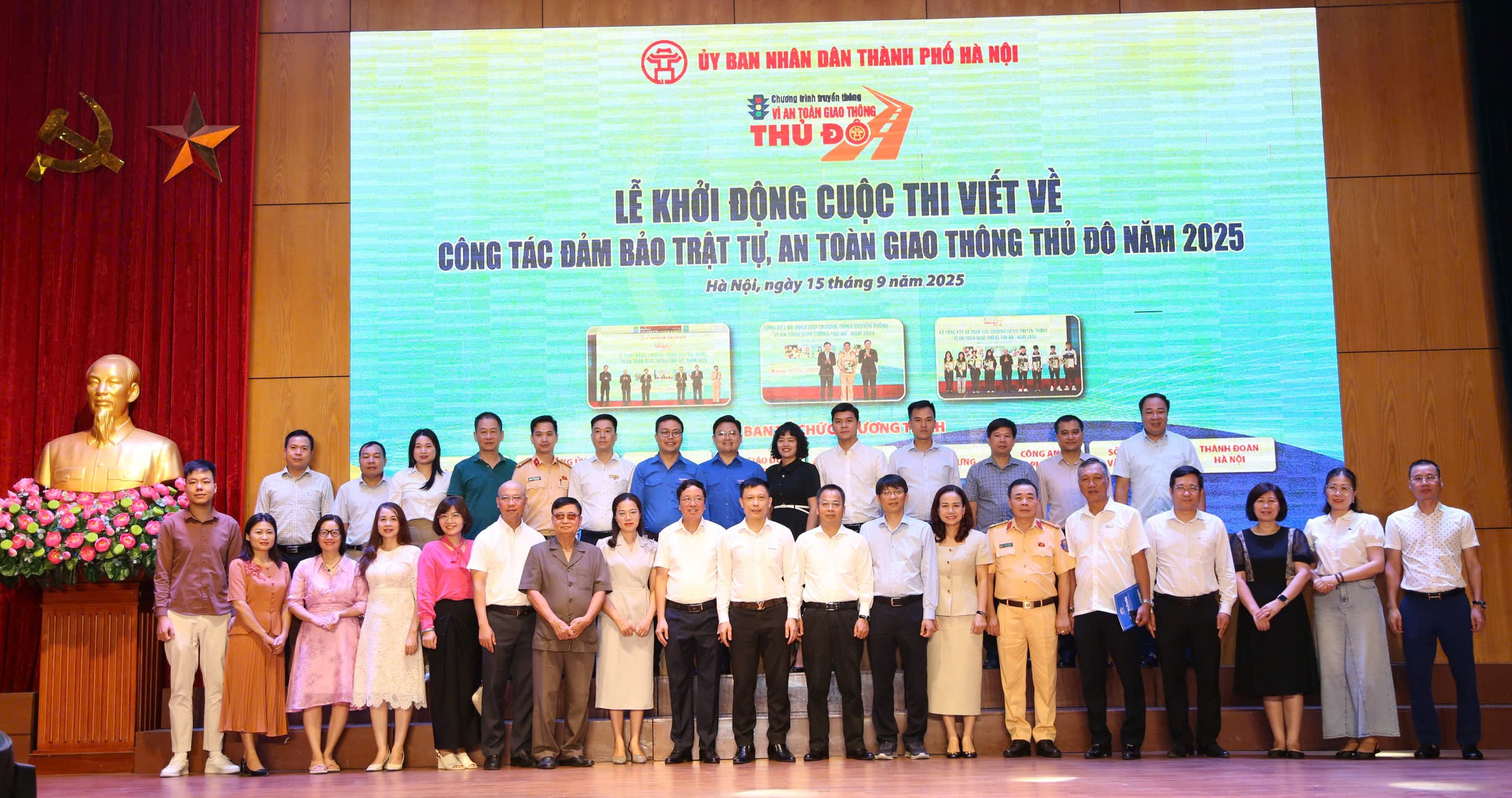 Khởi động chương trình truyền thông "Vì an toàn giao thông Thủ đô" năm 2025