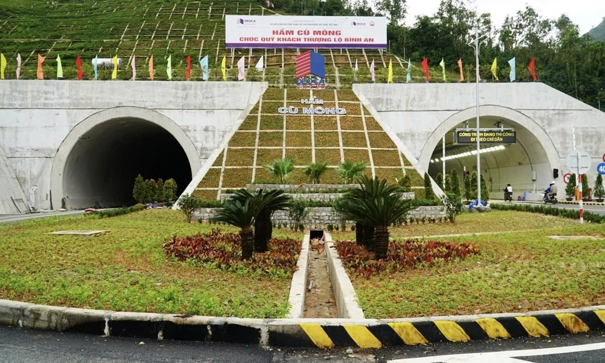 Mở rộng hầm Cù Mông lên quy mô 4 làn xe