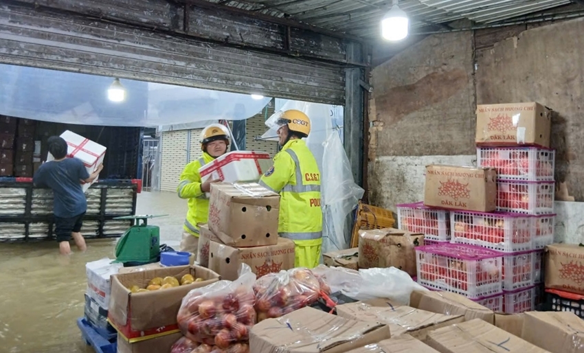 TP Huế mưa lớn chưa từng xảy ra ở Việt Nam trong một ngày