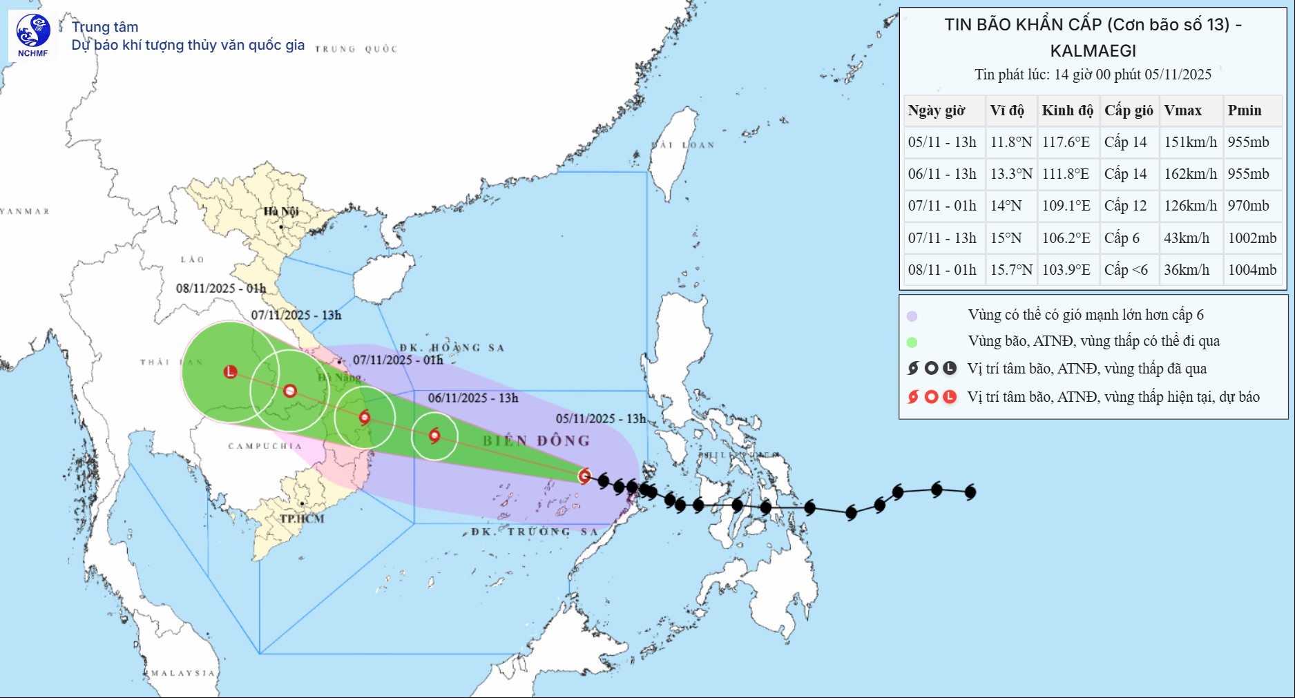 Bão Kalmaegi mạnh thêm, giật cấp 17 đang tiến về đất liền