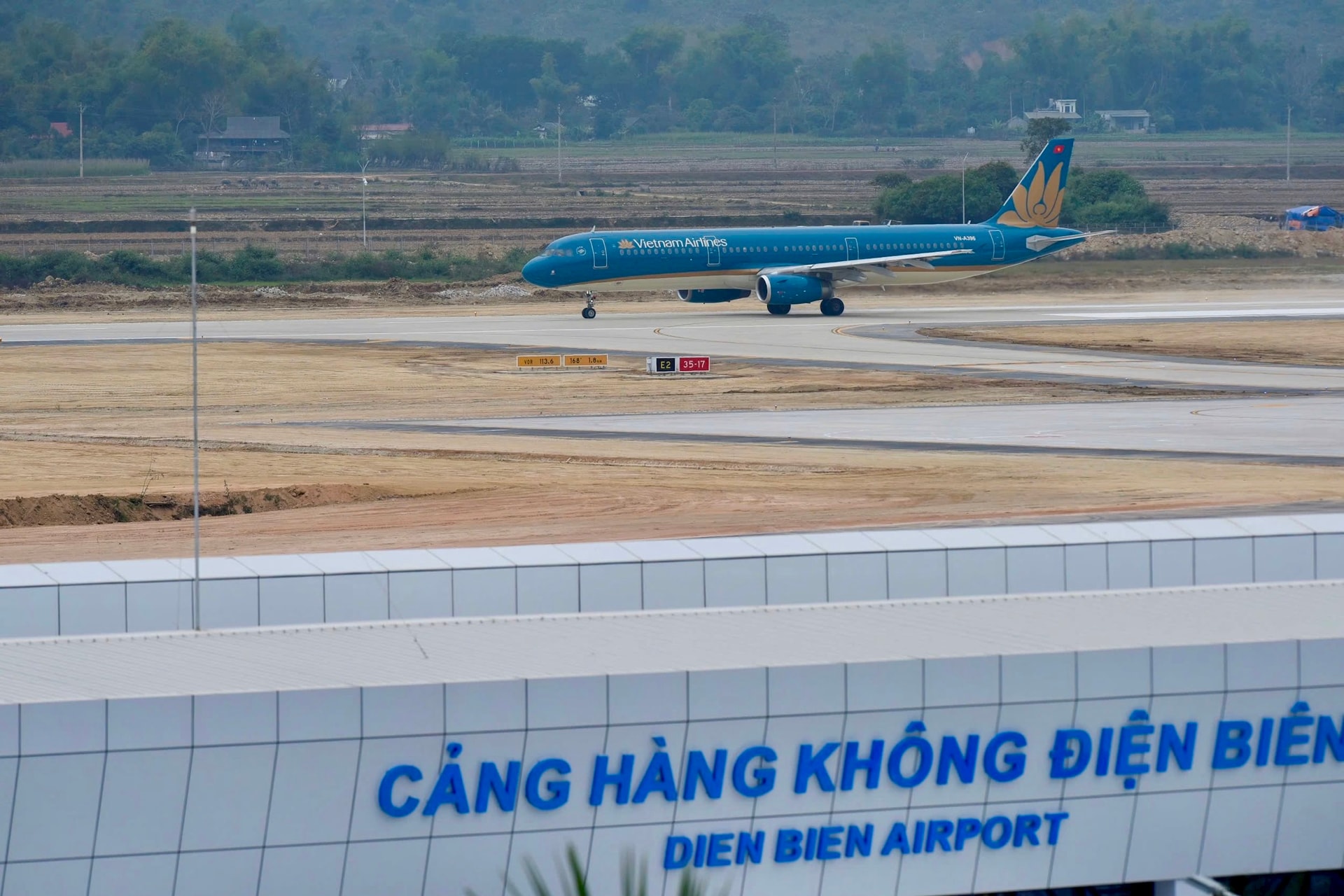 Vietnam Airlines mở đường bay thẳng kết nối TP.HCM - Điện Biên
