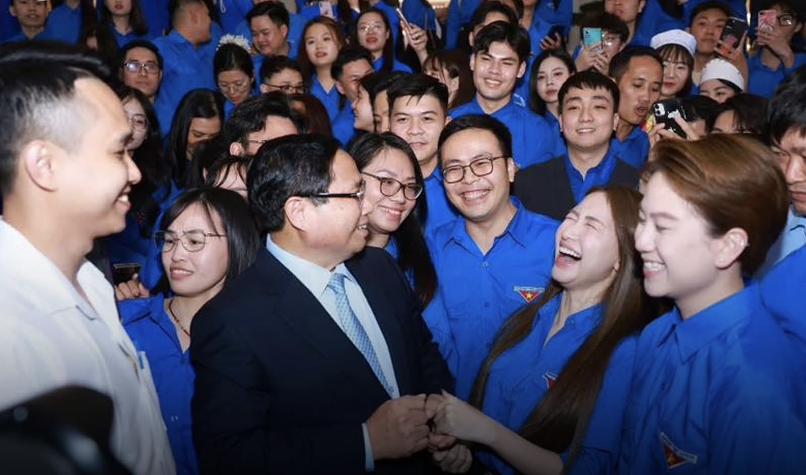 Ca sĩ Hoà Minzy cùng hơn 400 đại biểu dự Đại hội thanh niên tiên tiến làm theo lời Bác