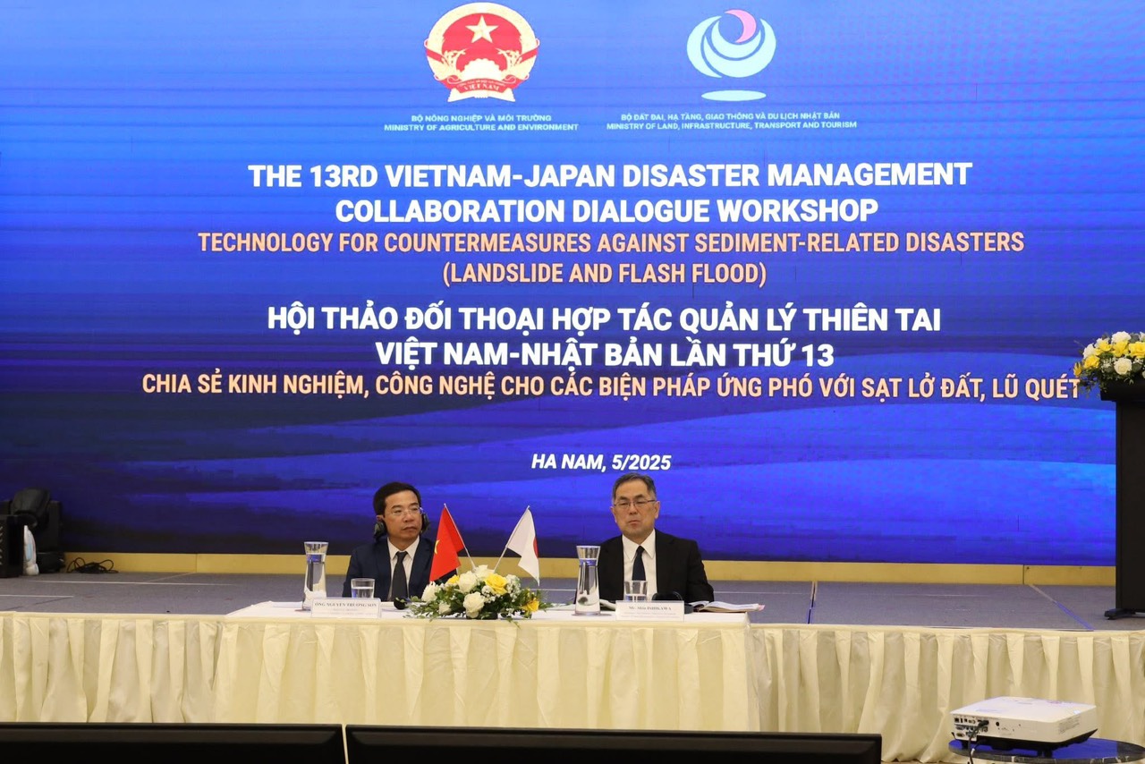 Chuyên gia bàn giải pháp phòng chống lũ quét, sạt lở đất tại miền Bắc và miền Trung