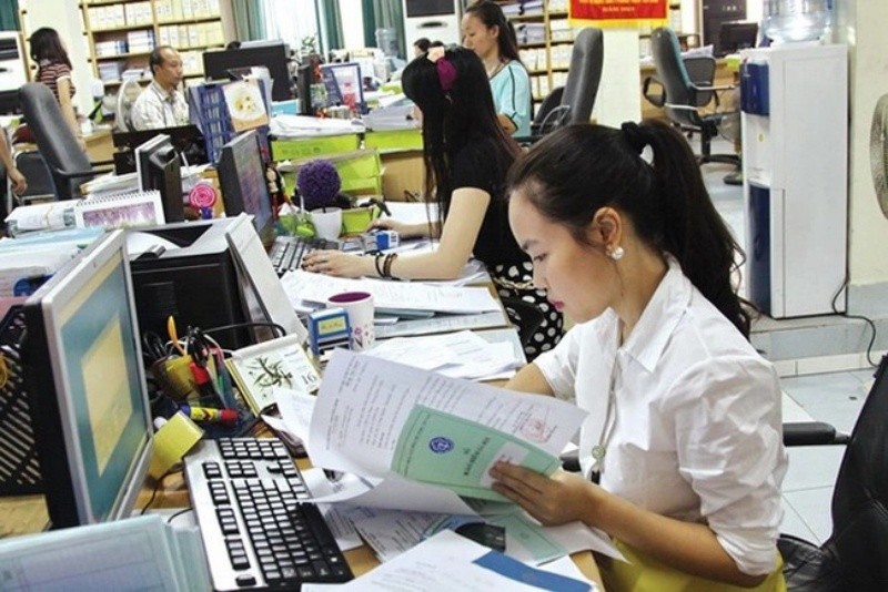 Doanh nghiệp gặp khó khăn sẽ được tạm dừng đóng vào quỹ hưu trí và tử tuất