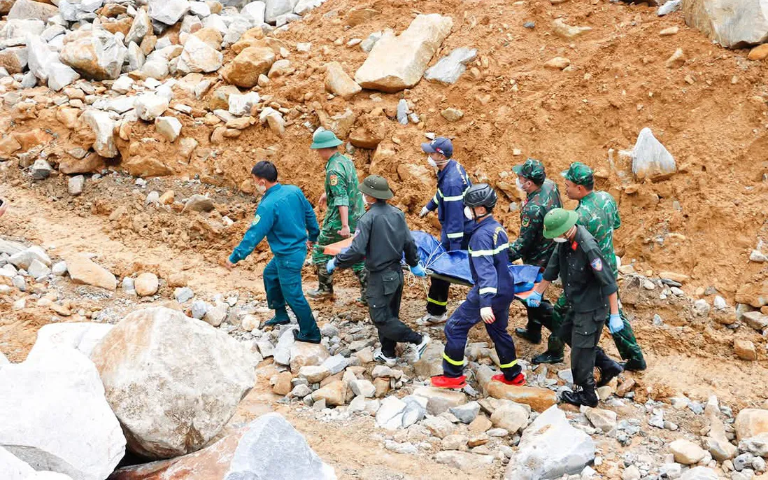 Đảm bảo an toàn, vệ sinh lao động trong mùa mưa bão năm 2025