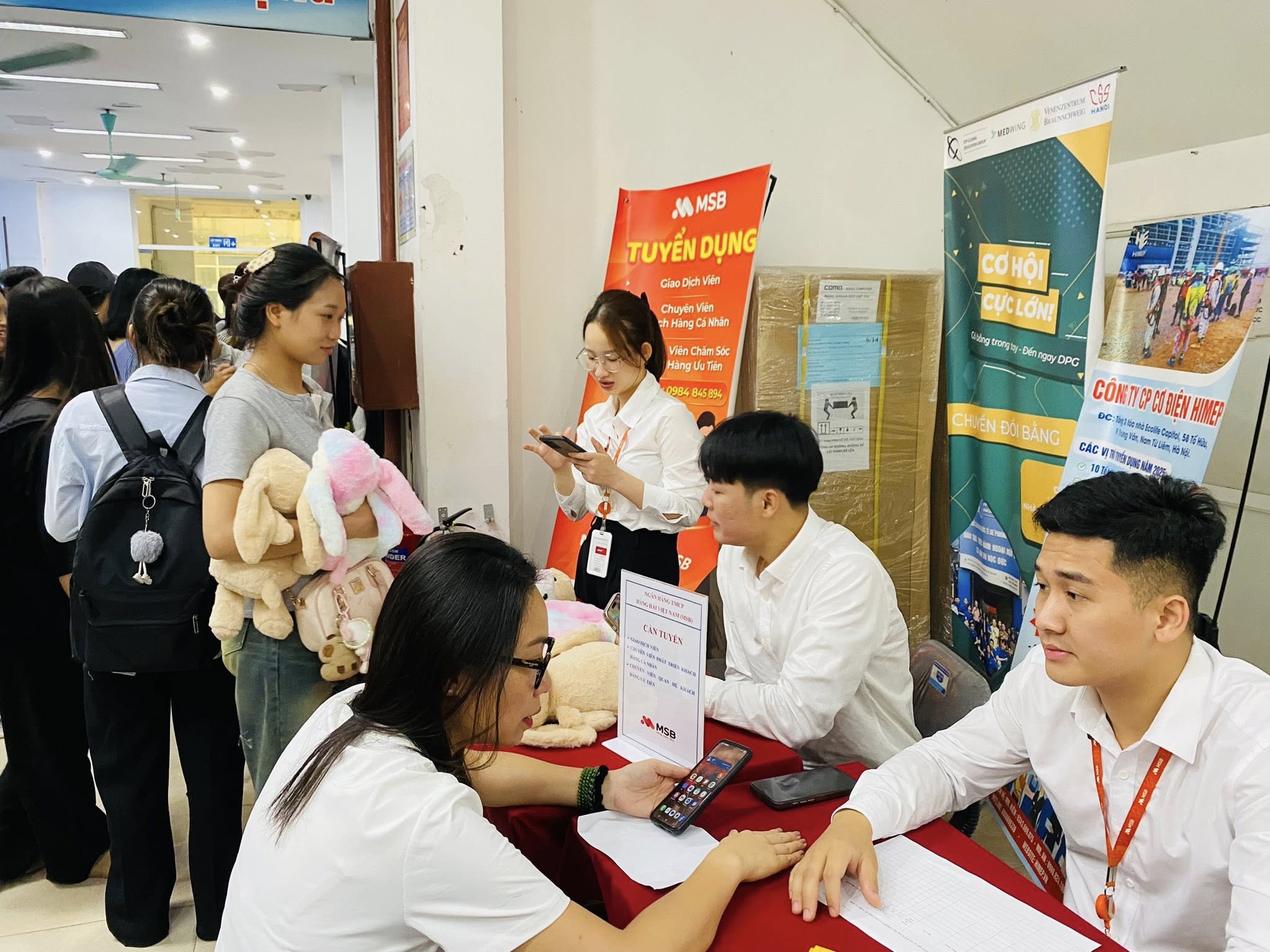 Hà Nội: Nhiều ngành nghề tăng nhu cầu tuyển dụng dịp cuối năm