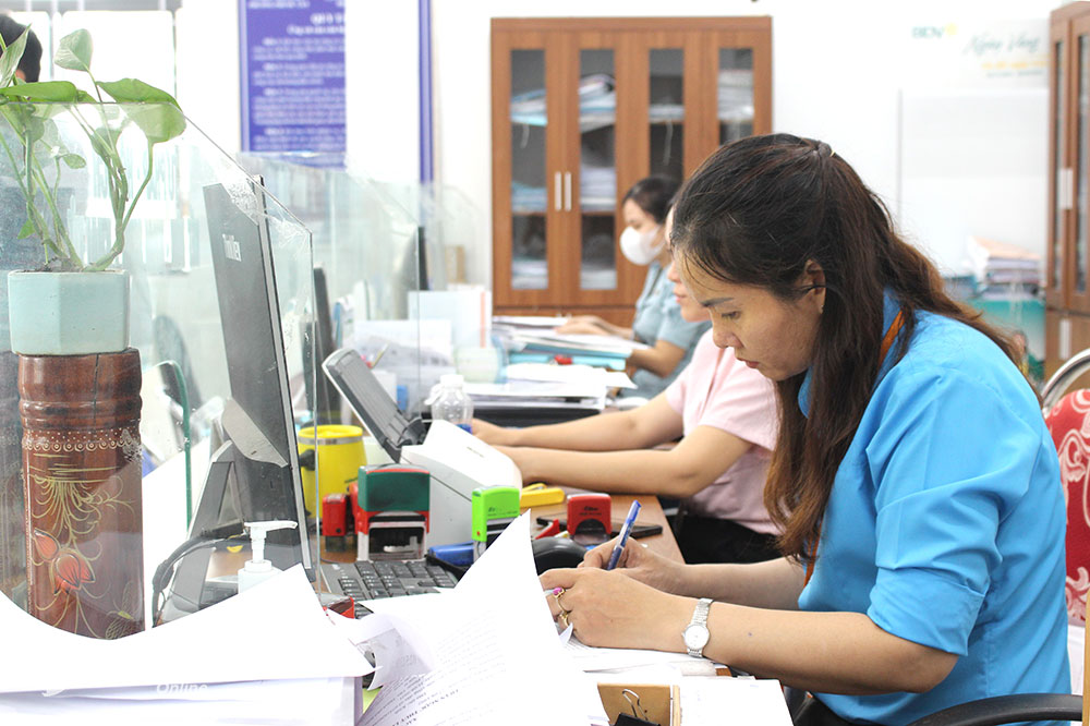 Bộ Nội vụ phản hồi về đề xuất thêm 1 Phó giám đốc trung tâm hành chính công