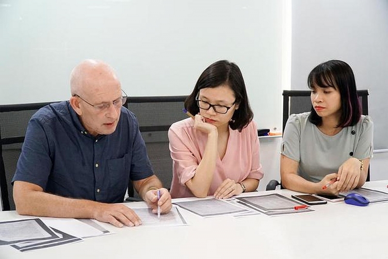 Hướng dẫn xác định tiền lương cho lao động nước ngoài tại Việt Nam