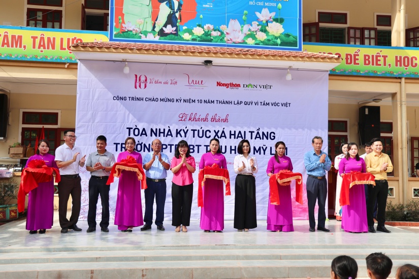 Khánh thành tòa ký túc xá 2 tầng tại vùng biên giới Nghệ An, công trình kỷ niệm 10 năm thành lập Quỹ Vì Tầm Vóc Việt