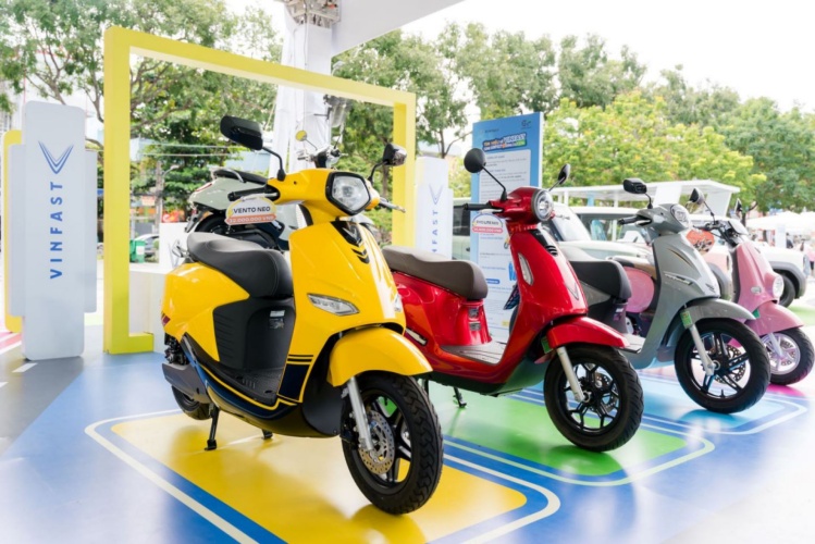 Đi tìm lời giải cho sức hút ngày càng 'khủng' của xe máy điện VinFast