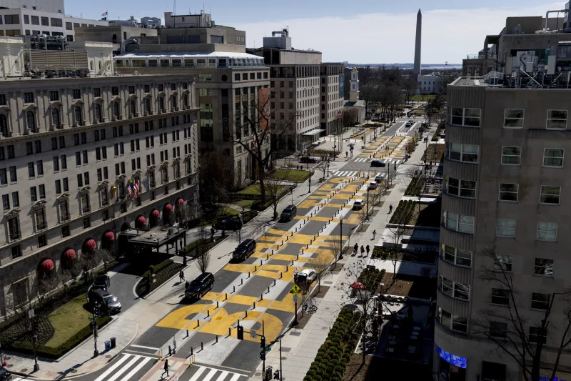 Thủ đô Washington D.C của Mỹ xóa bỏ dòng chữ Black Lives Matter