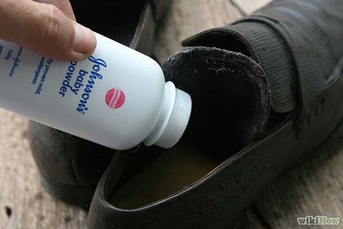 Mẹo trị mùi hôi chân khi đi giày vào mùa hè