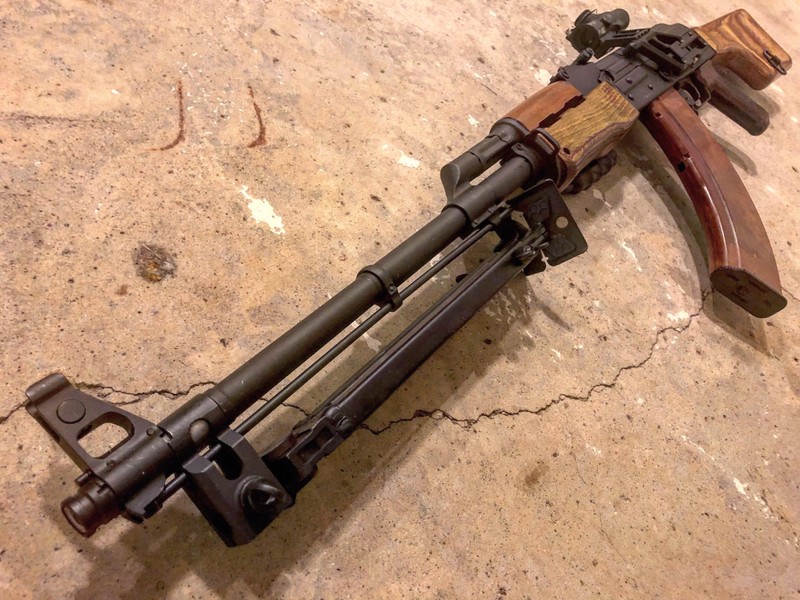 Sức mạnh kinh hoàng của súng trung liên RPK Nga