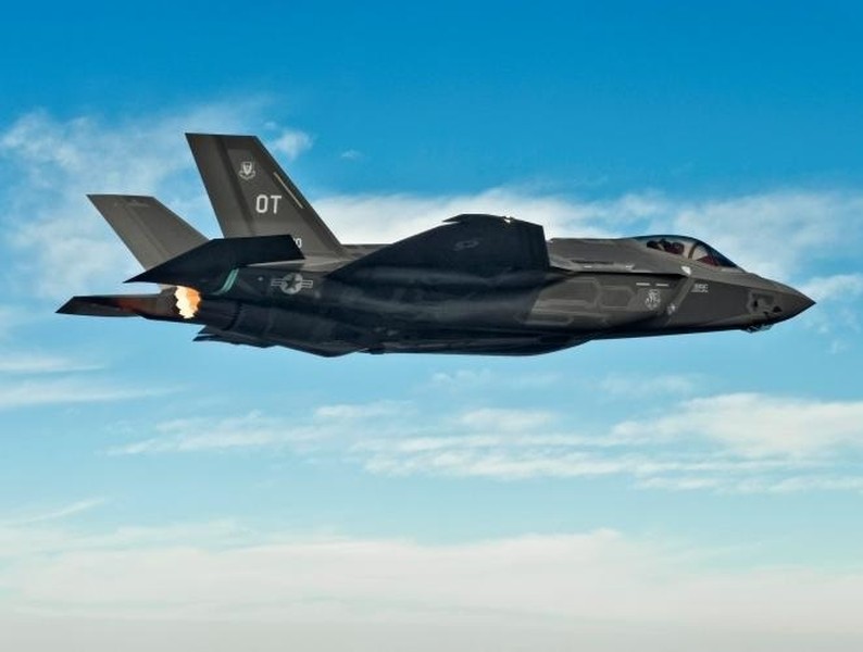 [ẢNH] Tiêm kích F-35B chuẩn bị tham chiến lần đầu ở Afghanistan?