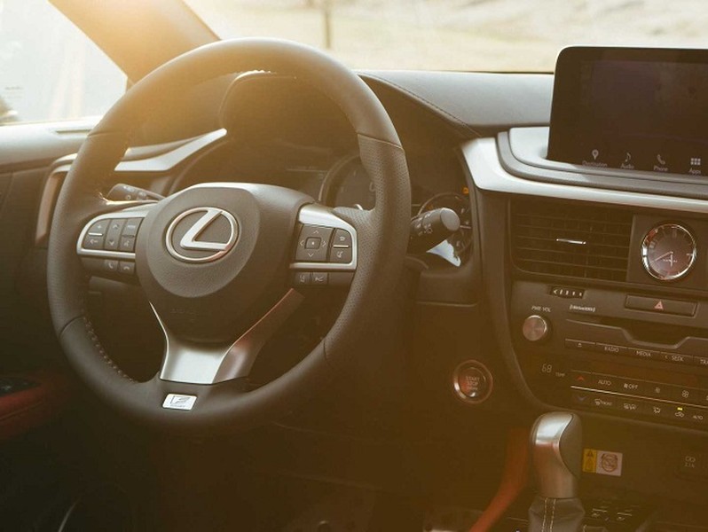 [ẢNH] Lexus RX 2020 ra mắt: Ngoại thất tươi mới, bổ sung nhiều tiện ích