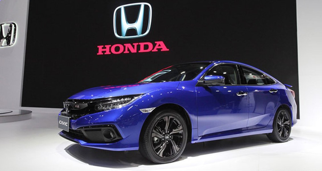 [ẢNH] Honda Civic 2019 cập bến Việt Nam, đại lý bắt đầu nhận cọc và bán ra ngay trong tháng 4