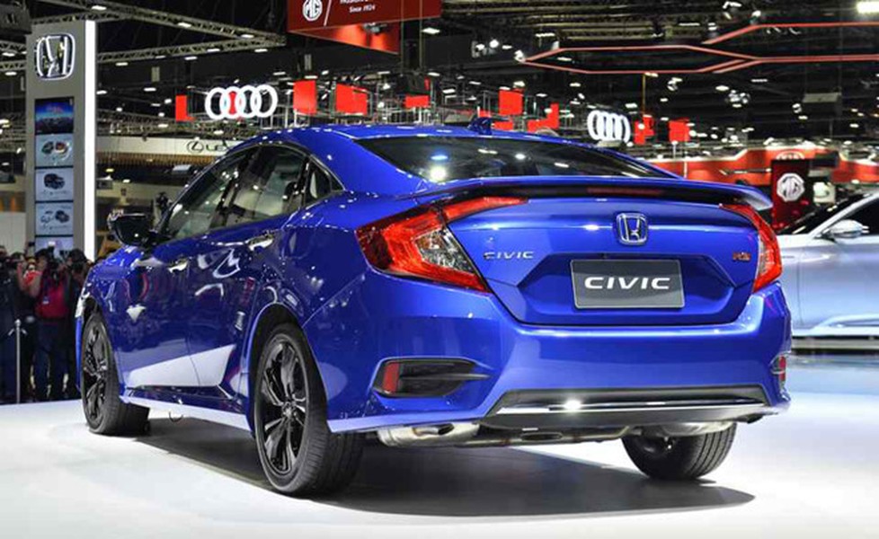 [ẢNH] Honda Civic 2019 cập bến Việt Nam, đại lý bắt đầu nhận cọc và bán ra ngay trong tháng 4