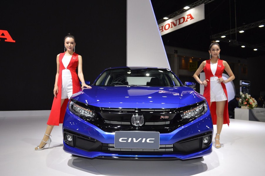 [ẢNH] Honda Civic 2019 cập bến Việt Nam, đại lý bắt đầu nhận cọc và bán ra ngay trong tháng 4