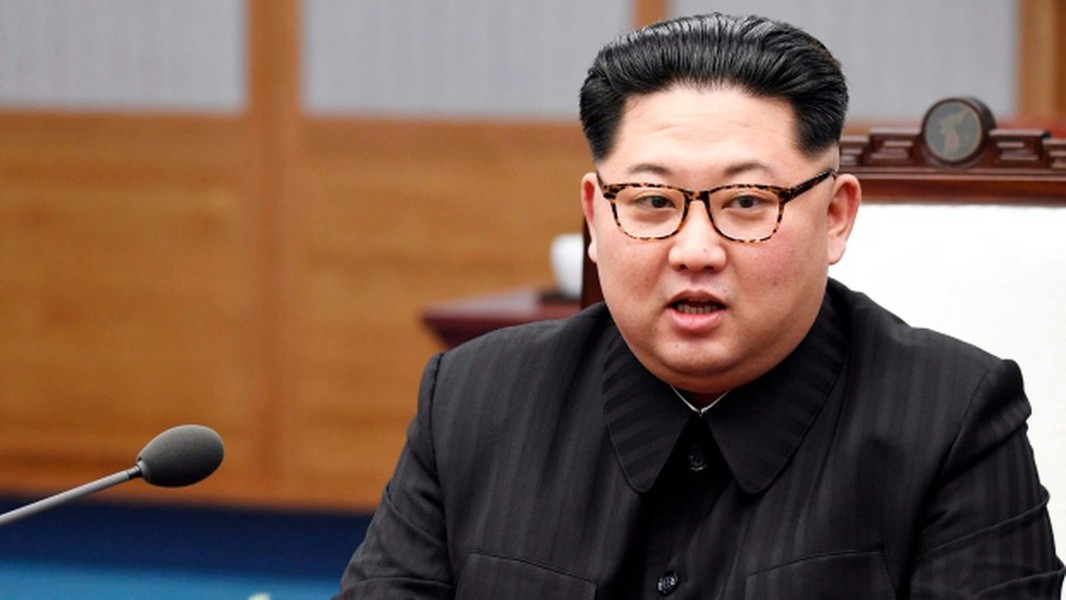 [ẢNH] Chủ tịch Triều Tiên Kim Jong-un bất ngờ dự khánh thành 1 nhà máy sản xuất phân bón