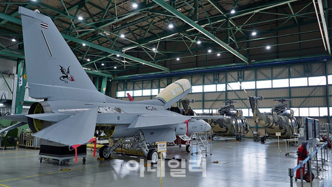 Hàn Quốc chuyển giao máy bay huấn luyện T-50TH cho Thái Lan