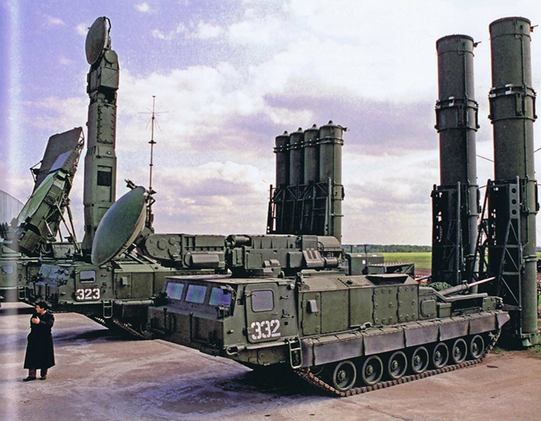 [ẢNH] Ukraine khoe tên lửa S-300V1 đủ sức đánh bại cả Iskander-M lẫn Kalibr