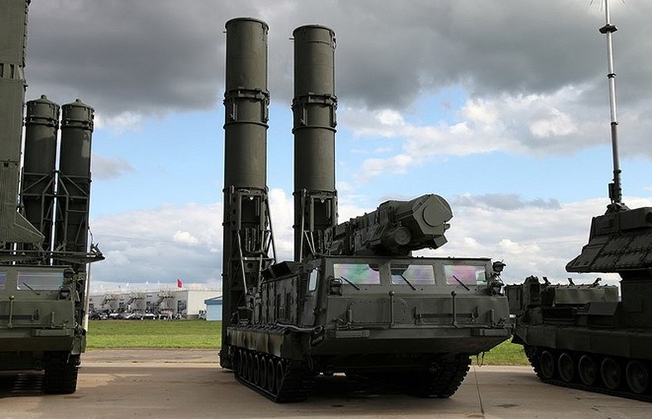 [ẢNH] Ukraine khoe tên lửa S-300V1 đủ sức đánh bại cả Iskander-M lẫn Kalibr