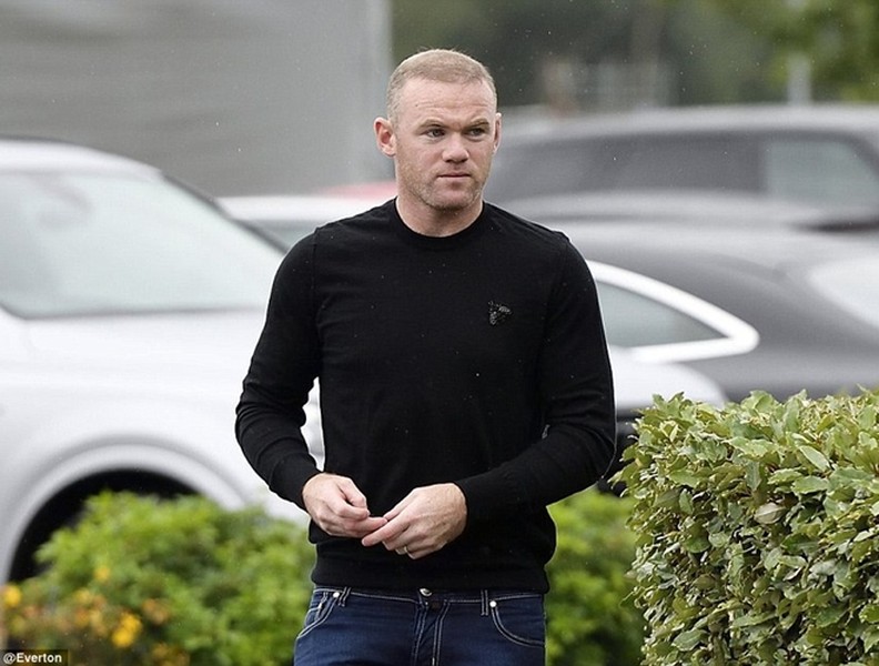 Chùm ảnh: Rooney trầm tư trong buổi tập đầu tiên cùng Everton