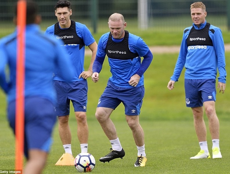 Chùm ảnh: Rooney trầm tư trong buổi tập đầu tiên cùng Everton