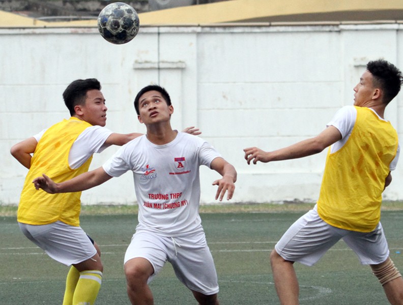 Cựu binh tỏa sáng, THPT Nguyễn Tất Thành giành vé xứng đáng