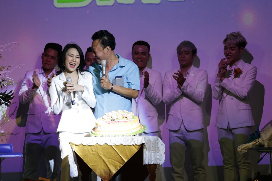 Mỹ Tâm đón nhận tin vui trong đêm nhạc mừng sinh nhật