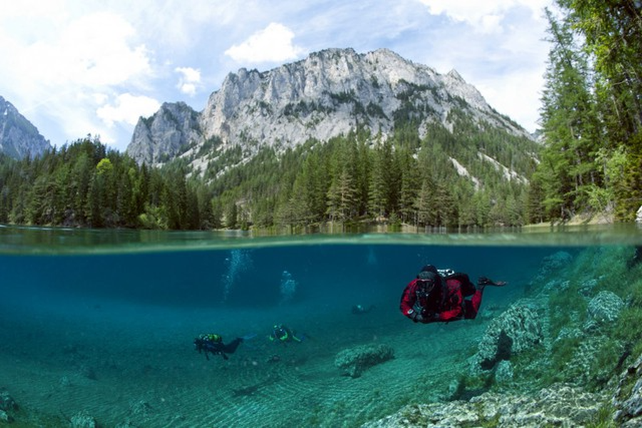 Kỳ quan, mùa hè là hồ lặn, mùa đông là công viên ở Áo