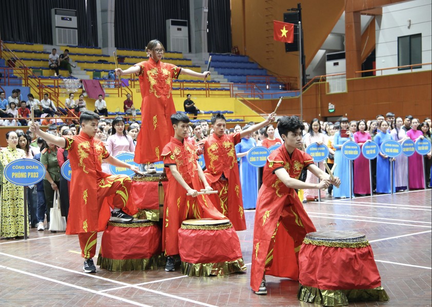 Sôi nổi màn tranh tài của đoàn viên Công đoàn CATP Hà Nội