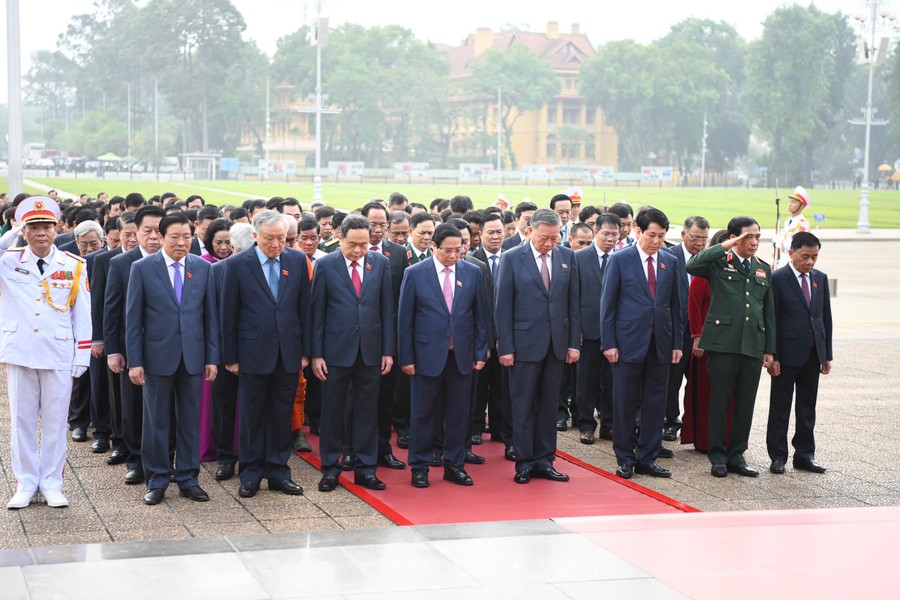 Hình ảnh lãnh đạo Đảng, Nhà nước dự phiên khai mạc kỳ họp thứ tám Quốc hội khoá XV