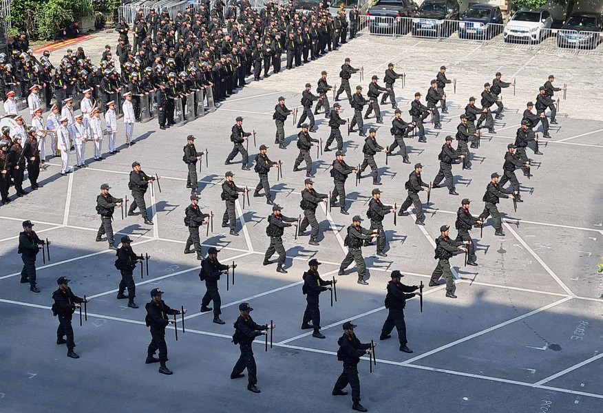 Hình ảnh đẹp tại lễ công bố quyết định thành lập Trung đoàn Cảnh sát Cơ động dự bị chiến đấu Công an thành phố Hà Nội