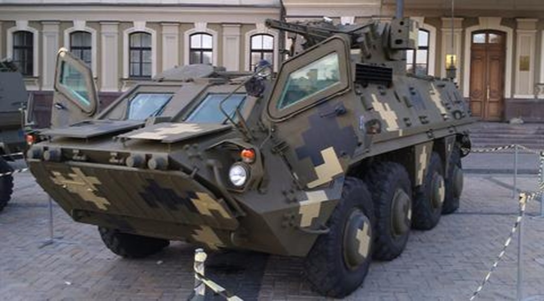 Ukraine tung xe bọc thép cực mạnh BTR-4E để tấn công ly khai thân Nga