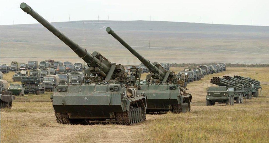 Siêu pháo bắn đạn hạt nhân Nga chỉ còn cách Ukraine 15km