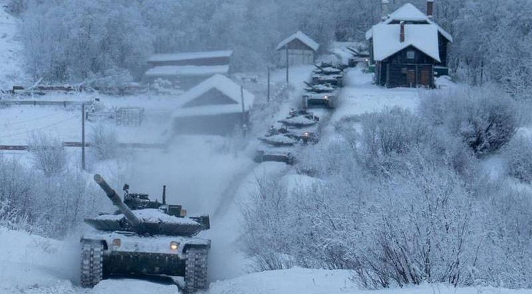 Lính Ukraine kích nổ bản thân để đánh sập cầu, ngăn chặn đoàn xe tăng Nga