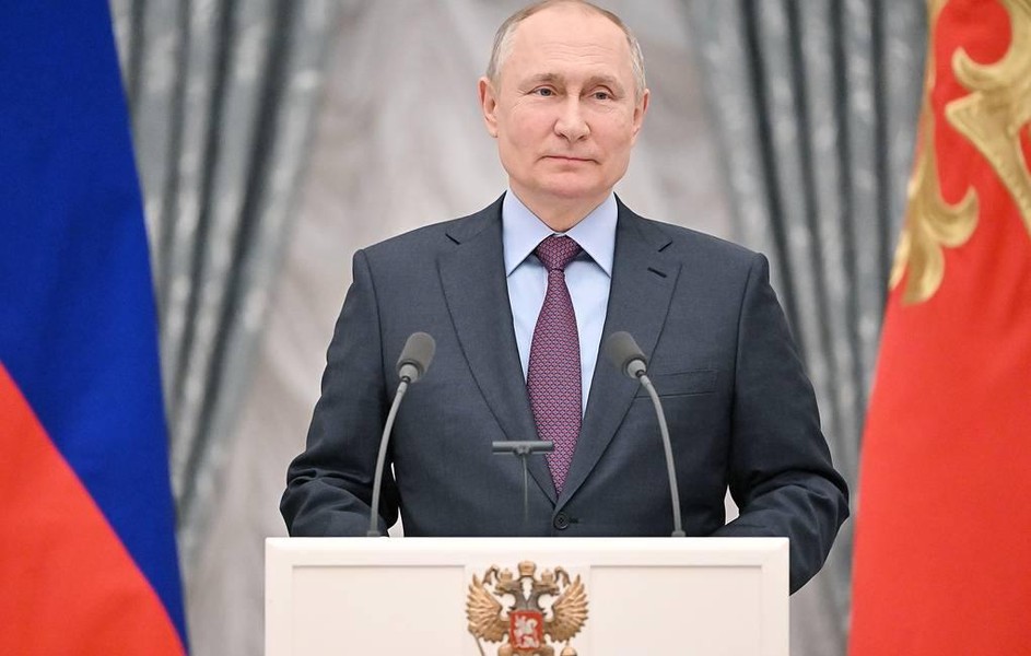 Ông Putin ca ngợi sự 'anh hùng' của lực lượng Nga giữa lúc giao tranh ác liệt với Ukraine