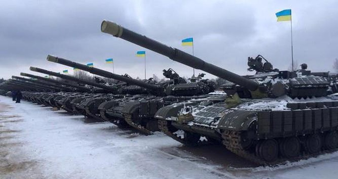 Xe tăng chủ lực Ukraine tan nát dưới đòn truy kích của quân Nga