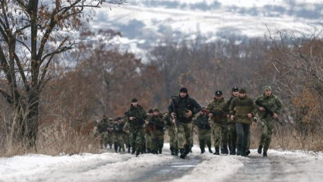 Tòa thị chính Mariupol thất thủ dưới bước tiến quân Chechnya