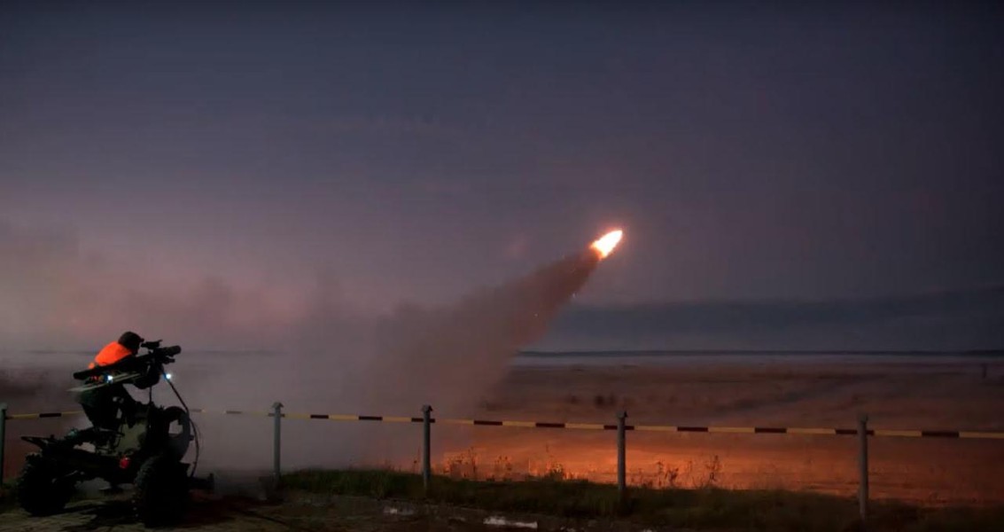 Tên lửa phòng không vác vai ‘Tia chớp’ bắn hạ tiêm kích Su-35 Nga?
