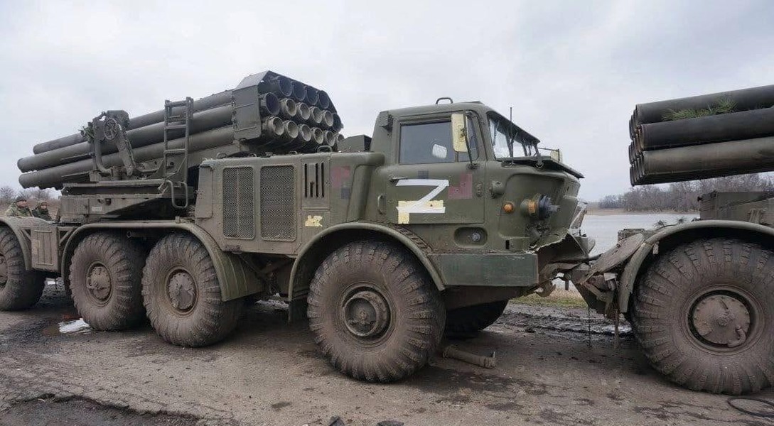 Pháo phản lực 'Bão táp' BM-27 Nga tung đòn hủy diệt mục tiêu của Ukraine